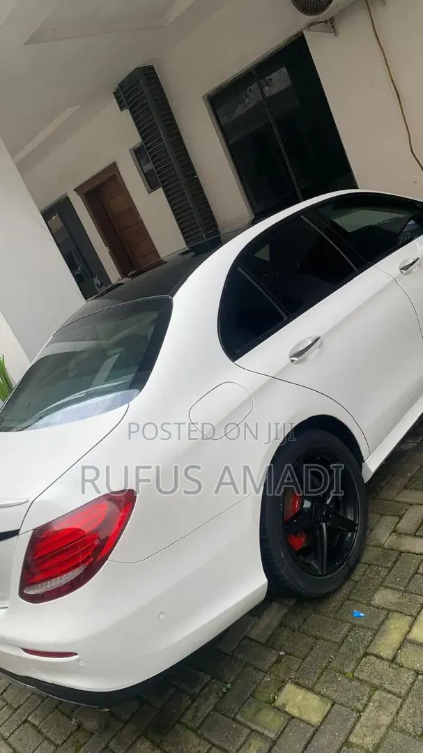 Mercedes-Benz E300 2017 White