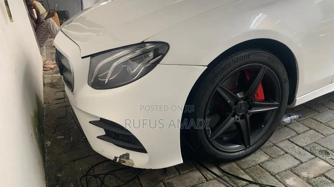 Mercedes-Benz E300 2017 White