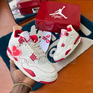 Original Air Jordan 4 Retro WNMS Valentine’s Day 2026 Sneakers