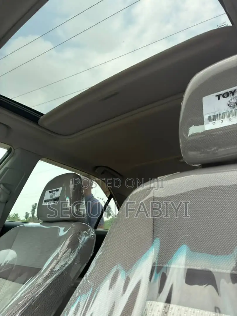 Toyota Corolla 2014 White