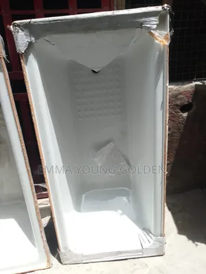 Quality Fibre Bath White Colour