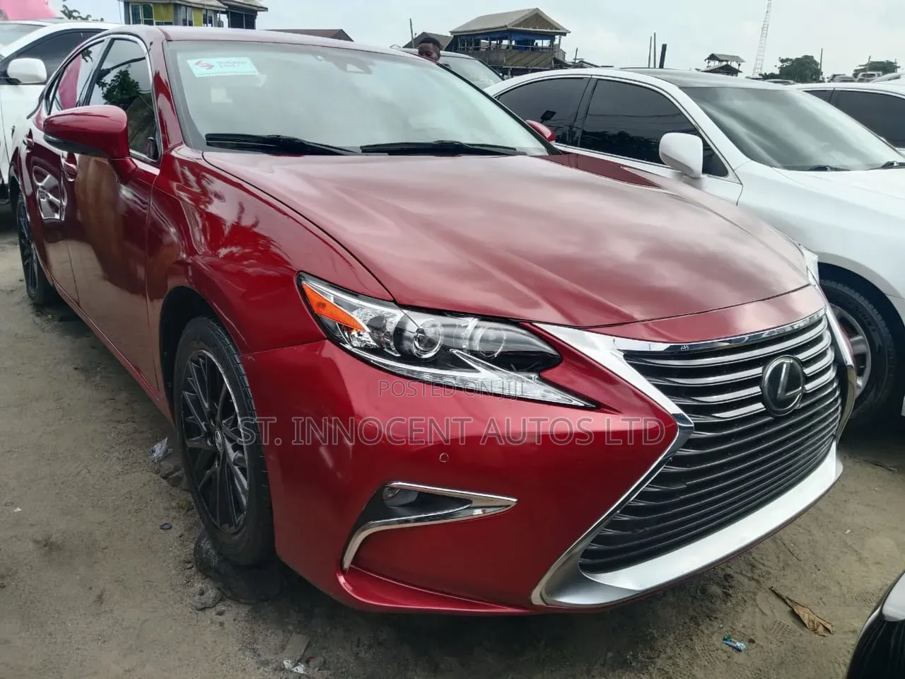 Lexus ES 2016 Maroon