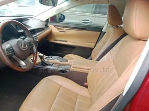 Lexus ES 2016 Maroon