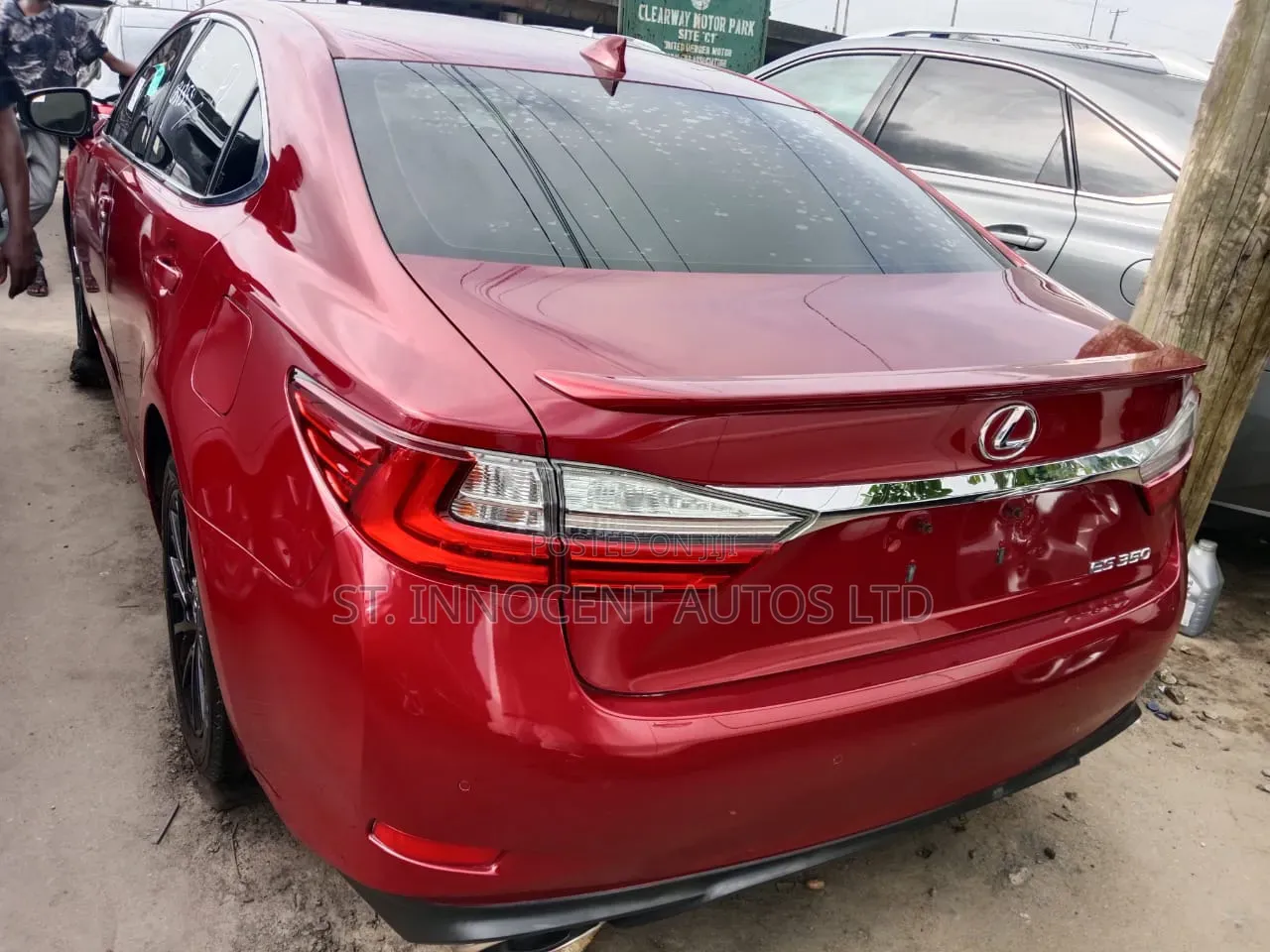 Lexus ES 2016 Maroon