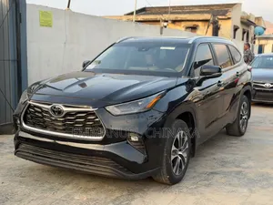 Toyota Highlander 2023 Black