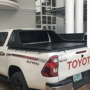 Rolling Boot Cover With TRD Spoiler for Toyota Hilux