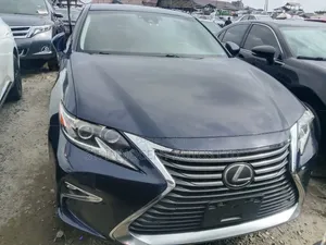 Lexus ES 2016 Blue