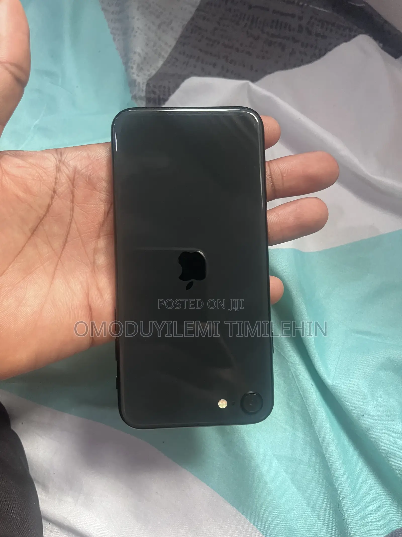 Apple iPhone SE 64 GB Black