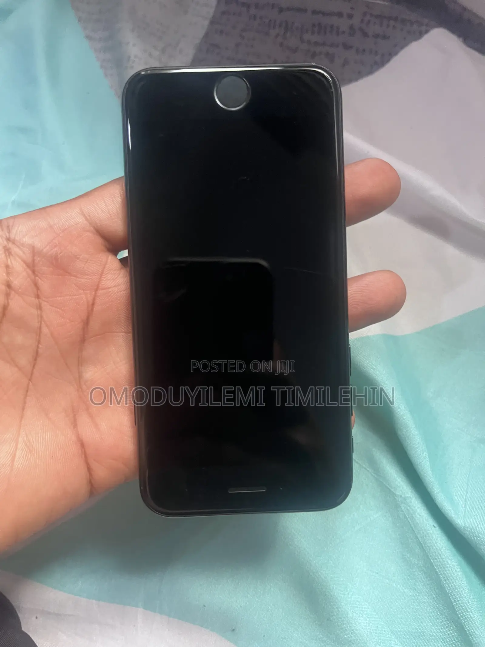 Apple iPhone SE 64 GB Black