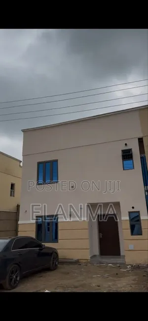 4bdrm Duplex in Brains And Hammers, Life Camp for sale