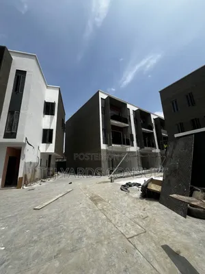 4bdrm Apartment in Adeoye Court, Iseri for sale