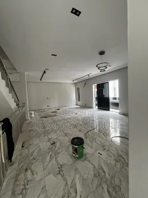 4bdrm Apartment in Adeoye Court, Iseri for sale