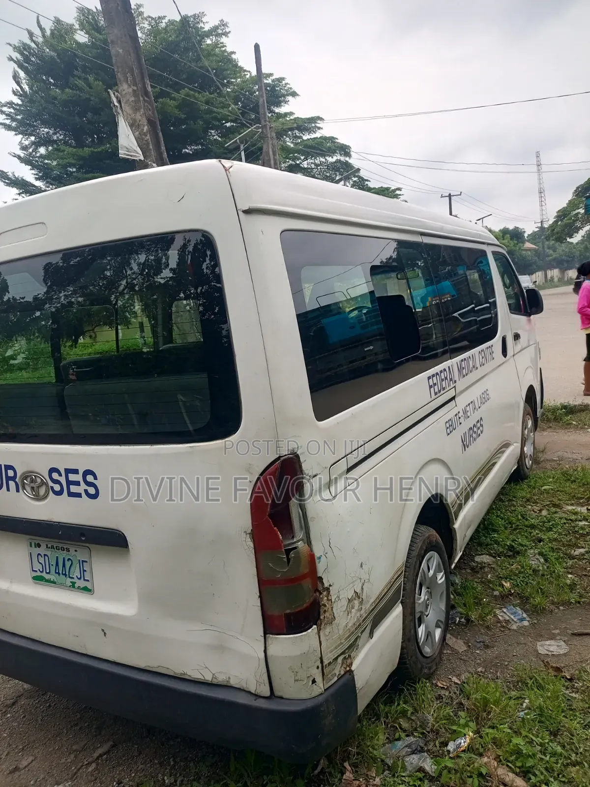 Toyota HiAce 2010 White