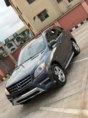 Mercedes-Benz M Class ML350 4MATIC 4dr SUV AWD (3.5L 6cyl 7A) 2014