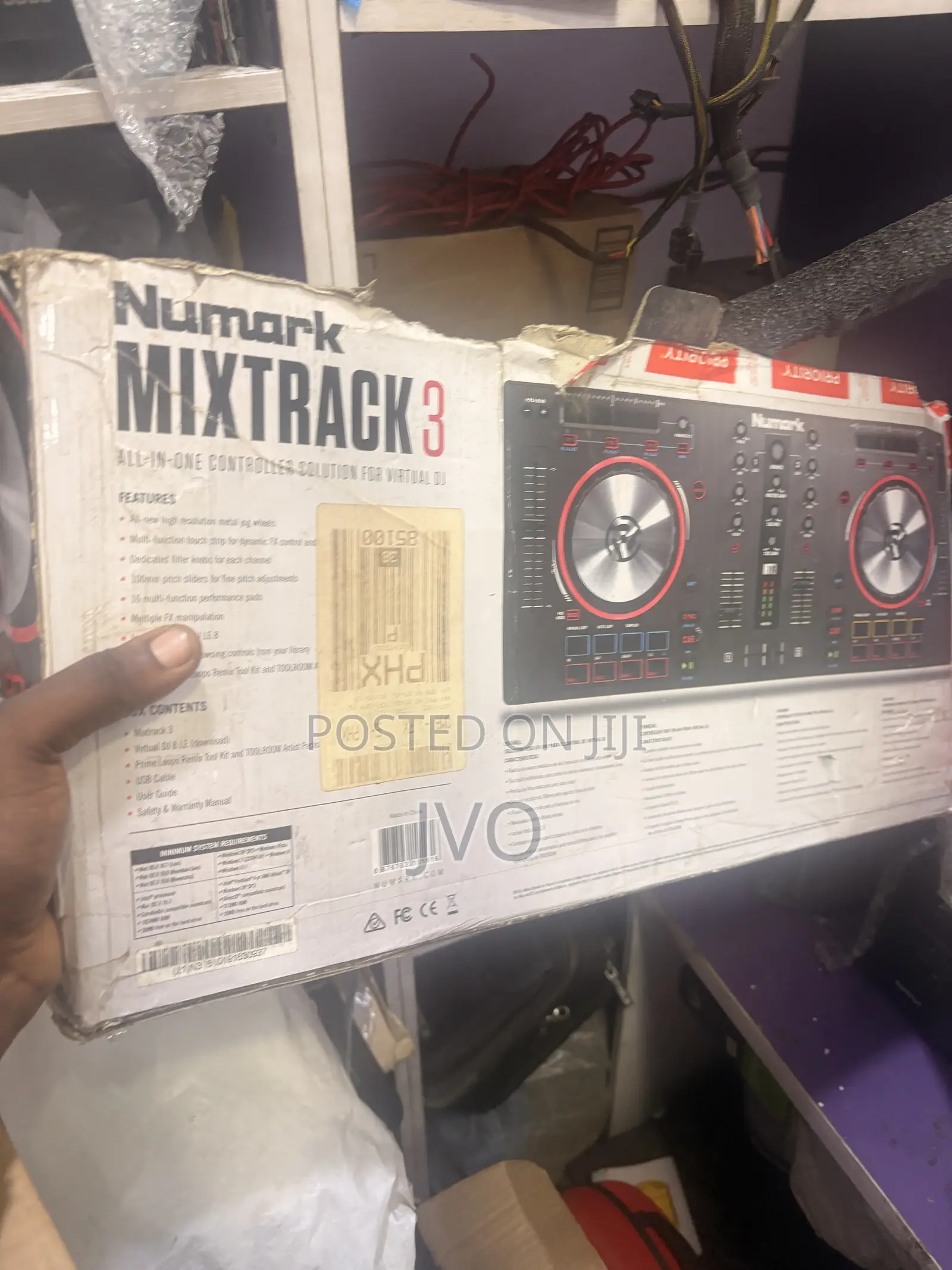 Numark Mixtrack 3