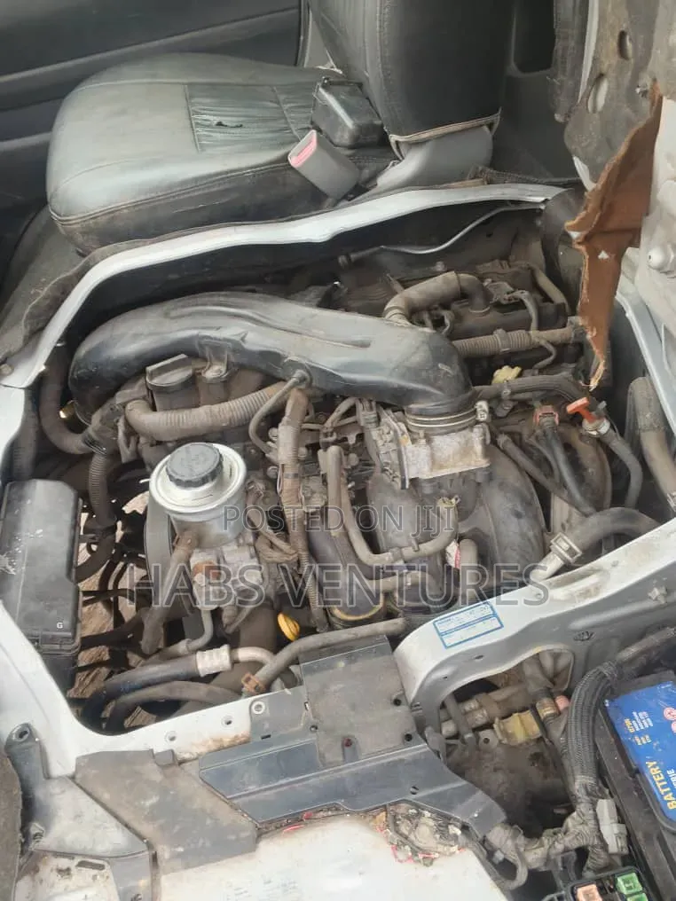 Toyota HiAce 2006 Silver