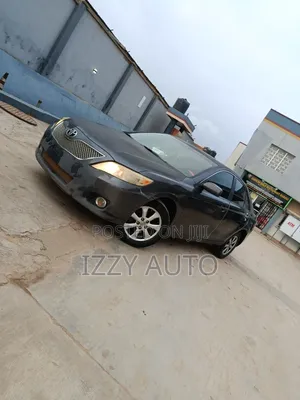 Toyota Camry XLE 4dr Sedan (2.4 4cyl 5A) 2008 Gray