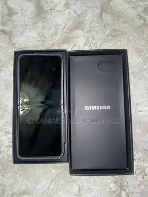 New Samsung Galaxy Z Flip6 256 GB Blue