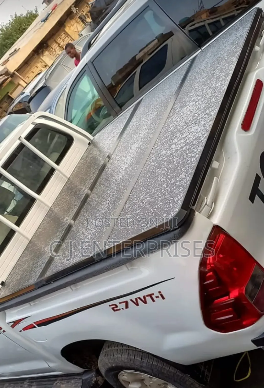 Fiber Folding Boot Cover for Toyota Hilux 2020 Model