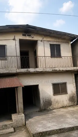 Big Commercial/Residential Property for Sale – 11⁄2 Plots
