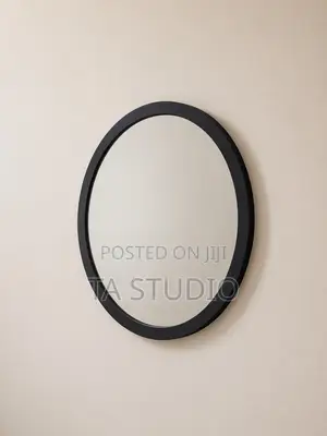 Black Round Wall Mirror