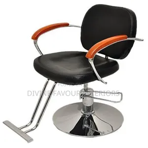 Salon Comfort Leather Chair