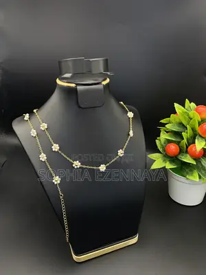 Daisy Necklace Set 