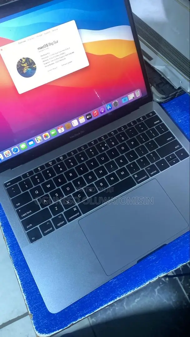 Laptop Apple MacBook 2017 8GB HDD 256GB