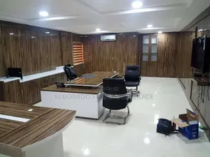Full Executive Office Table With Wall Designs