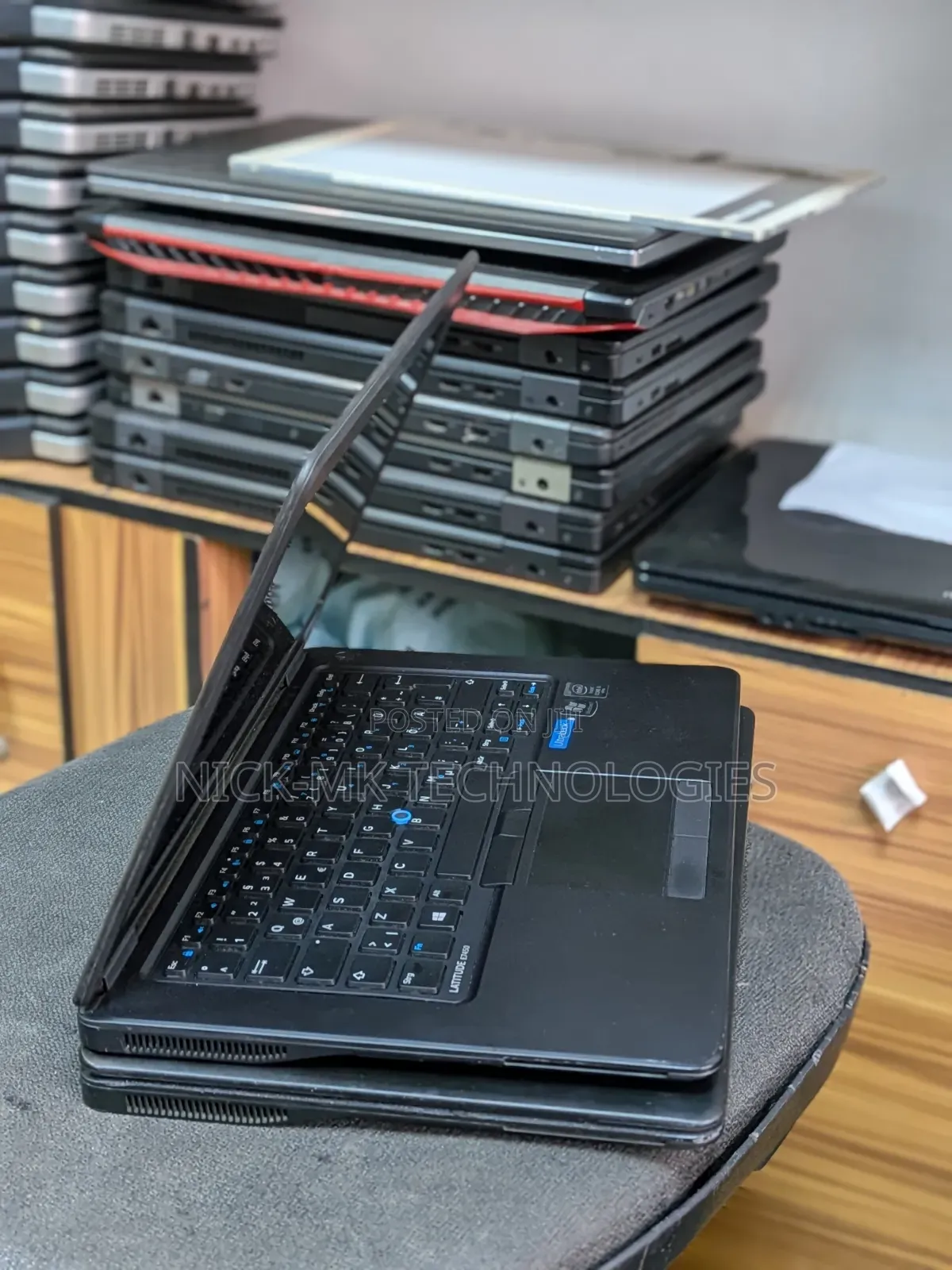 Laptop Dell Latitude E7450 8GB Intel Core i5 HDD 500GB