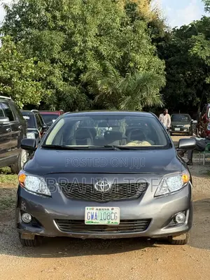 Toyota Corolla 2010 Gray