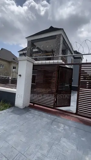 4bdrm Duplex in Supercell Estate, Apo Resettlement for sale