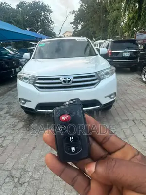 Toyota Highlander 2013 White