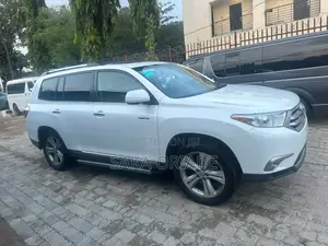 Toyota Highlander 2013 White