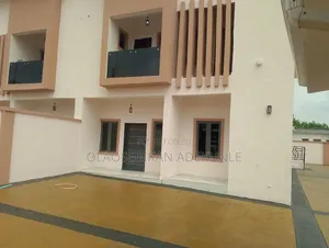 4bdrm Duplex in Akala Estate Akobo for rent
