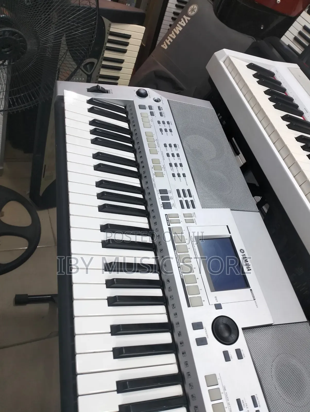 Yamaha PSR S500
