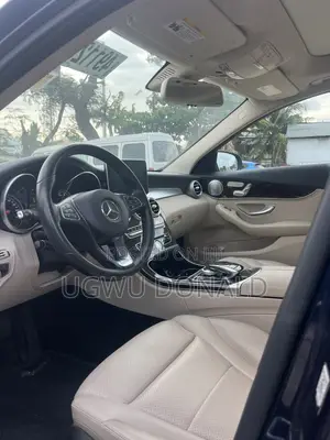 Mercedes-Benz C300 2016 Blue