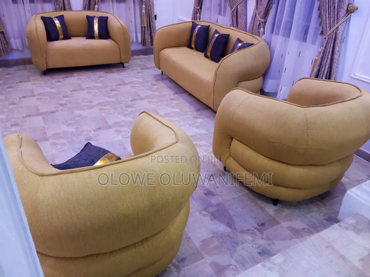 Elegant Unique Style Sofa