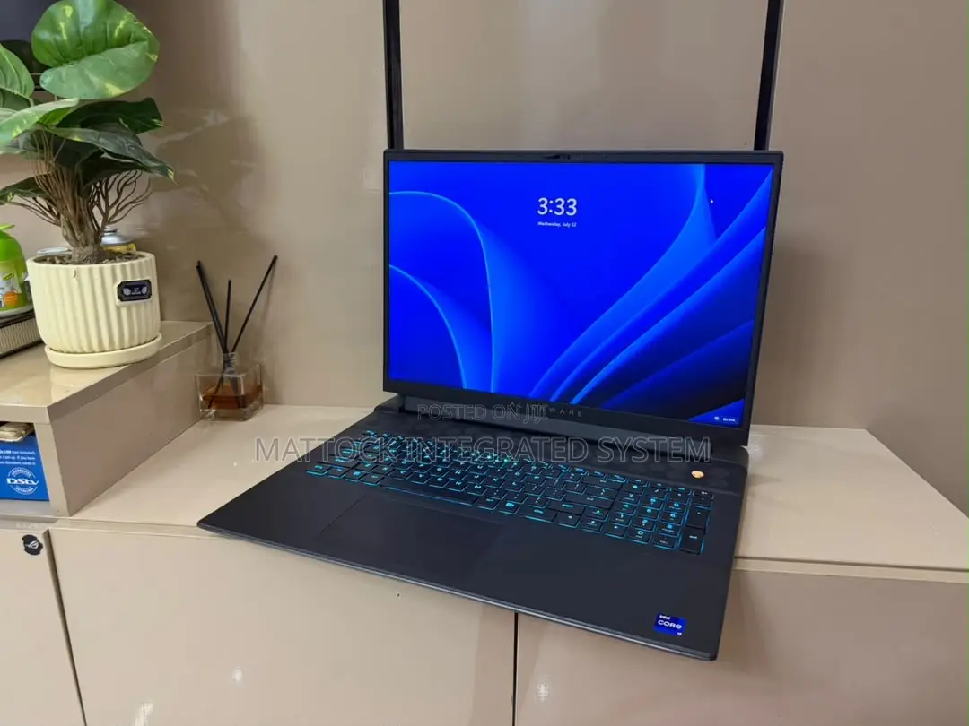 Laptop Dell Allienware M18 R1 32GB Intel Core i9 SSD 1T