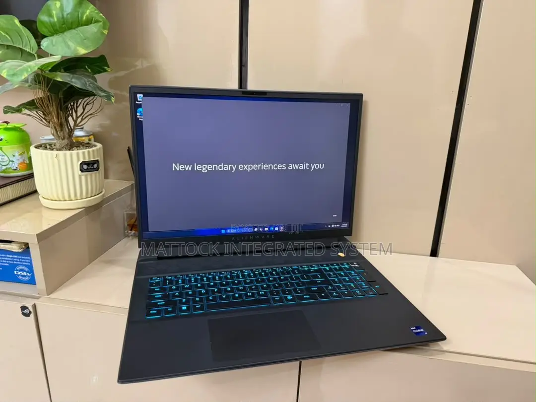Laptop Dell Allienware M18 R1 32GB Intel Core i9 SSD 1T