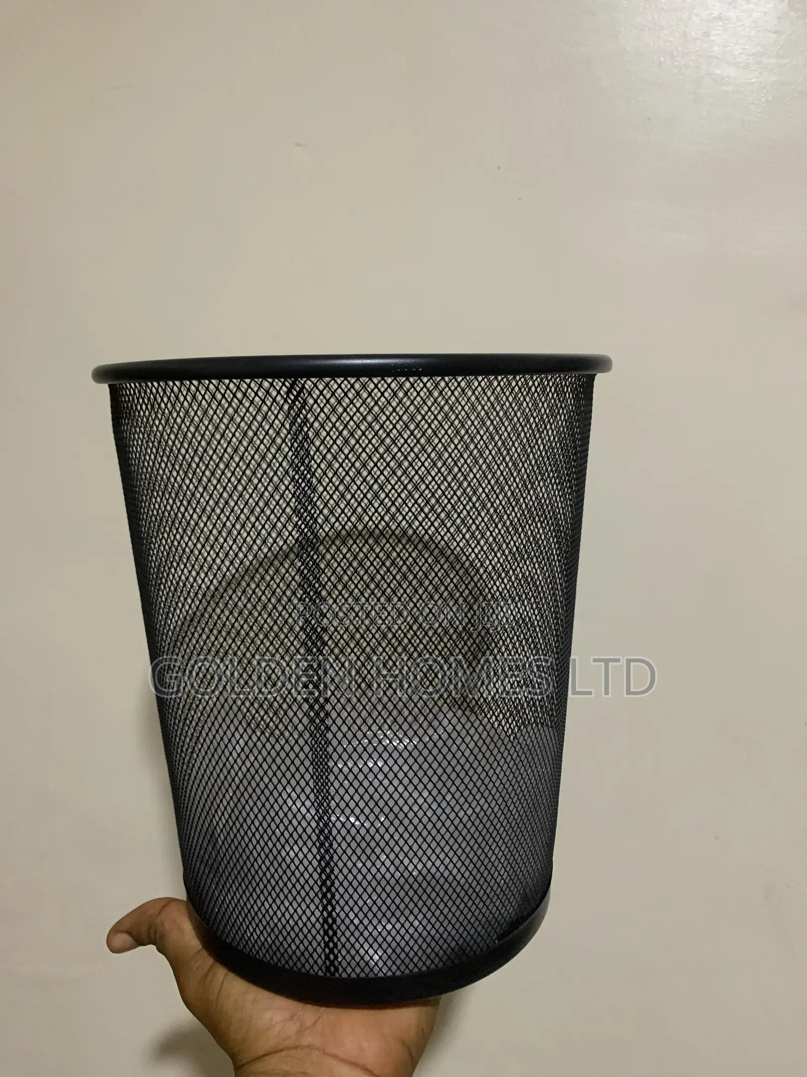 Black Iron Dust Bin