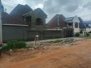 4bdrm Penthouse in Starwood Estate, Galadimawa for rent