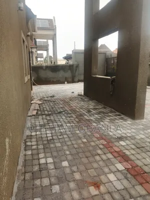 4bdrm Penthouse in Starwood Estate, Galadimawa for rent