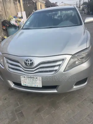 Toyota Camry 2012 Silver