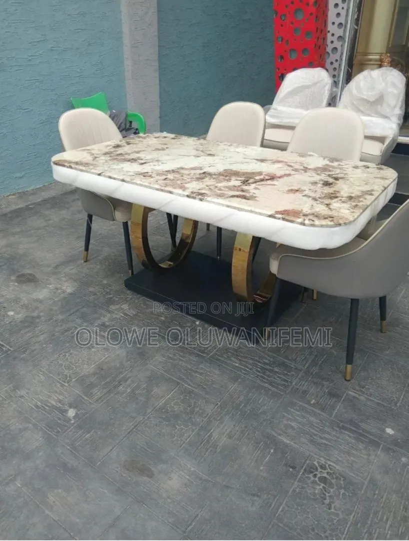 Classic Ring Based Dining Set by 6chairs