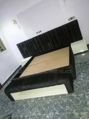 6x6 Padded Bedframe With Ottoman Shoe Rack