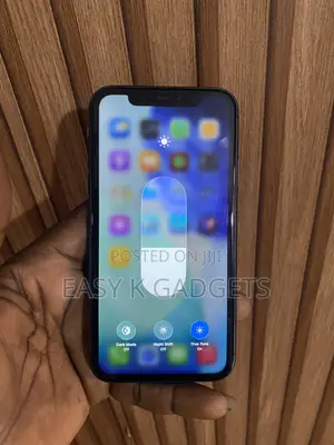 Apple iPhone 11 64 GB White