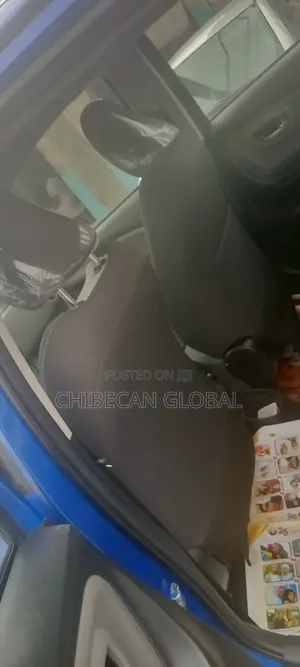 Toyota Yaris 2016 Blue