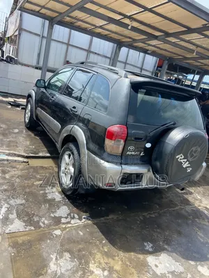 Toyota Camry 2019 Green