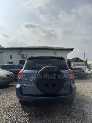 Toyota RAV4 1.8 2007 Blue